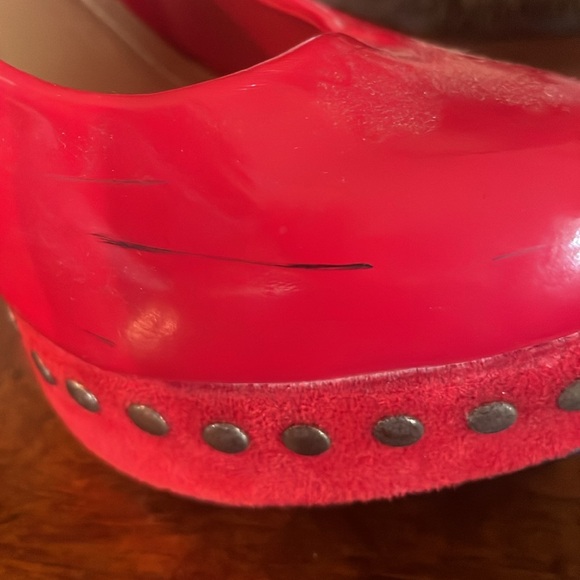 Vintage red platform studded heels - Picture 5 of 6